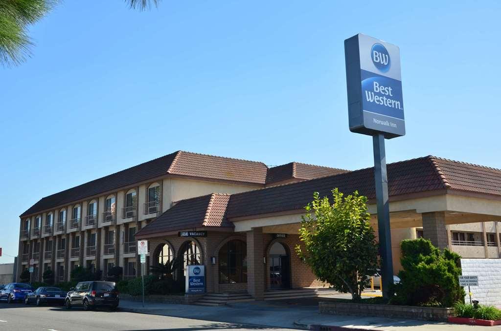 Best Western Norwalk Inn Exteriör bild